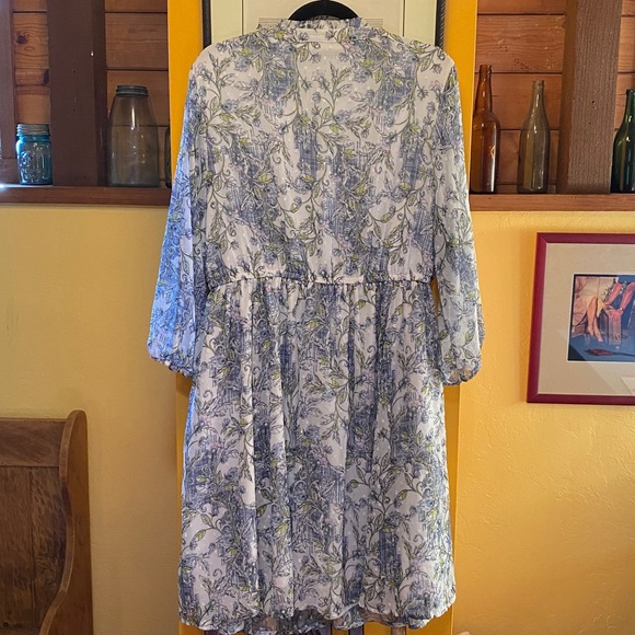 TORRID Mini Clip Dot Chiffon Floral Dress - Picture 6 of 14